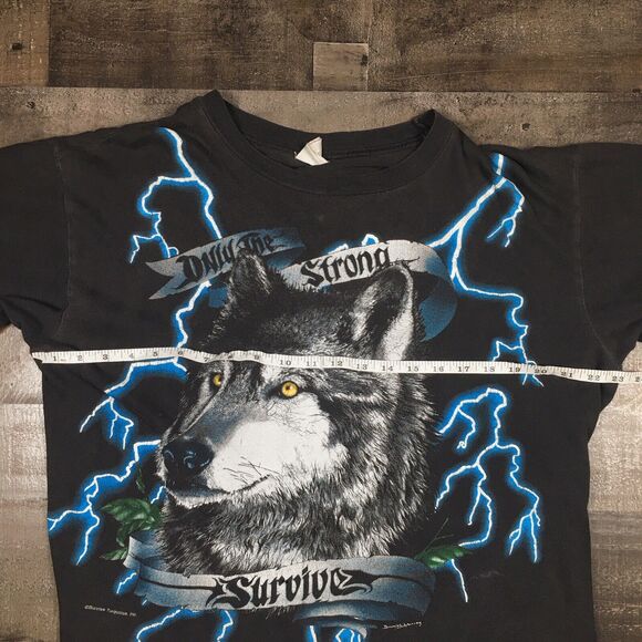 Vintage American Thunder Wolf Only the Strong Survive T Shirt Tee Distressed AOP - Picture 9 of 16